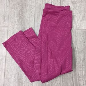 Athleta Ultimate Stash Embossed Printed Capri